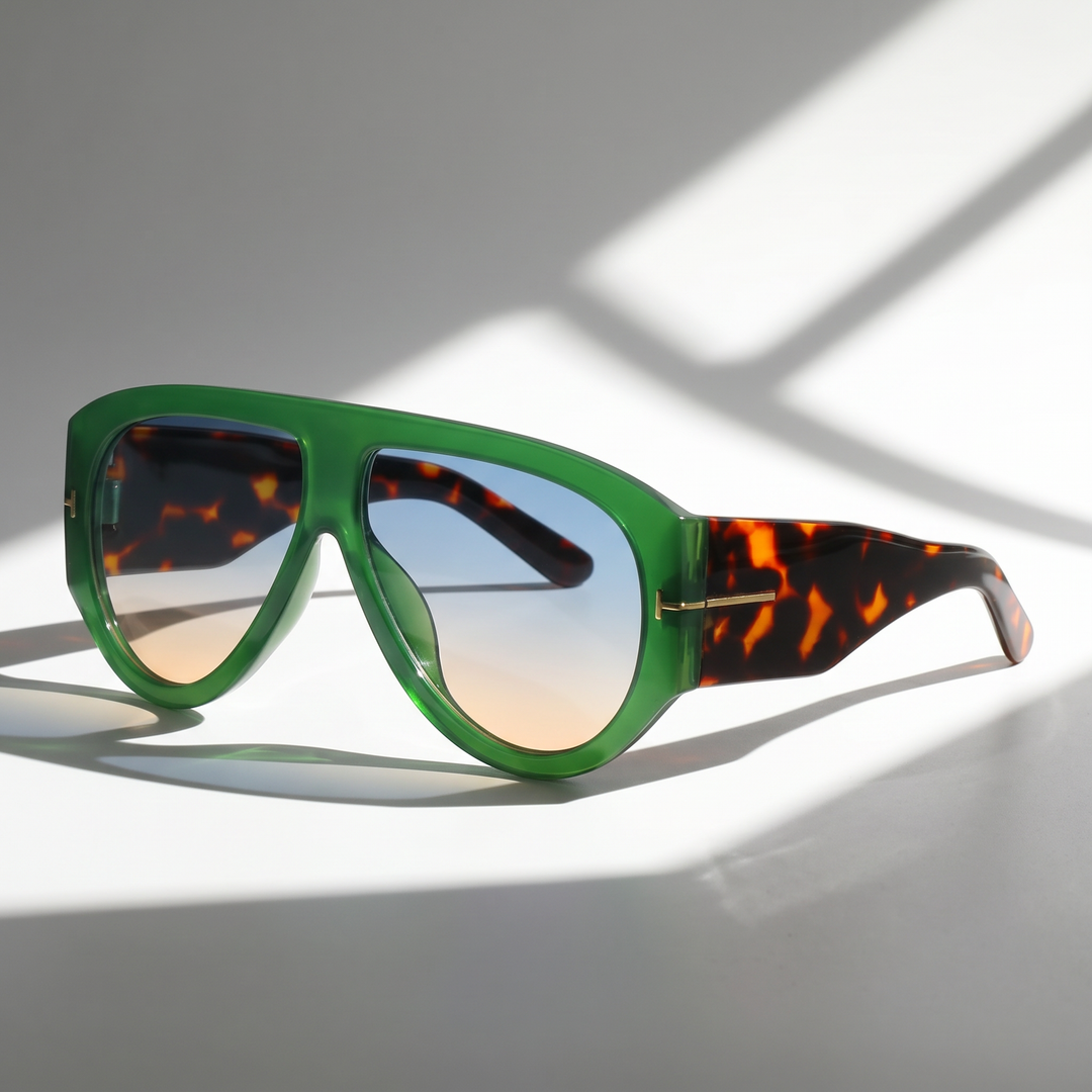 Delaney Oversized Sunglasses detail