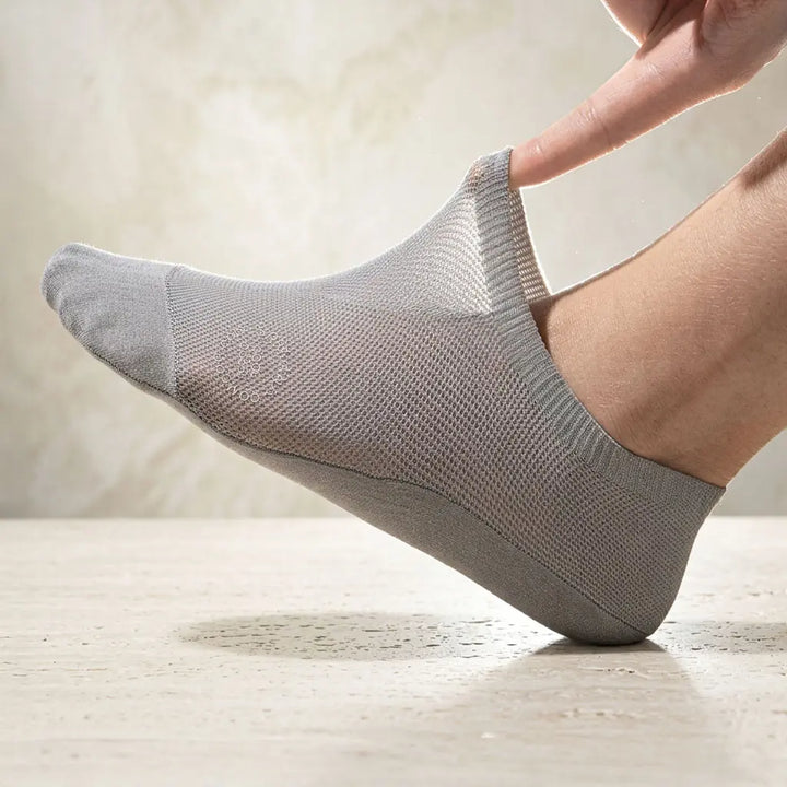Men's no-show socks - breathable mesh upper and cotton sole